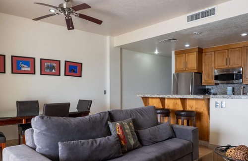 San Carlos Condo | Premier Playa Blanca Condo 406: 1BR,1.5BA,Beachfront,Ocean View, Hotel Services
