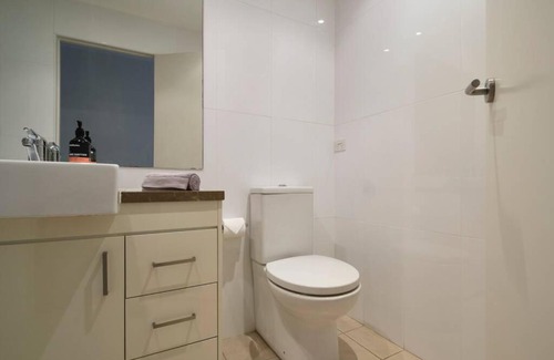 Warrawee Apartment | Premium 2 Bedroom Garden Apartment