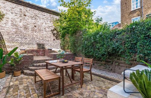 Warwick House | Premium Belgravia Townhouse by Madestays