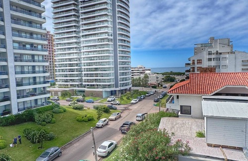Aidy Grill Apartment | Premium Chronos 2 Bedrooms Full Amenities