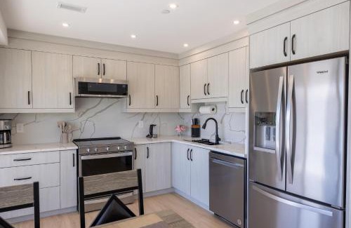 Central Okanagan Apartment | Premium Deluxe suites 201