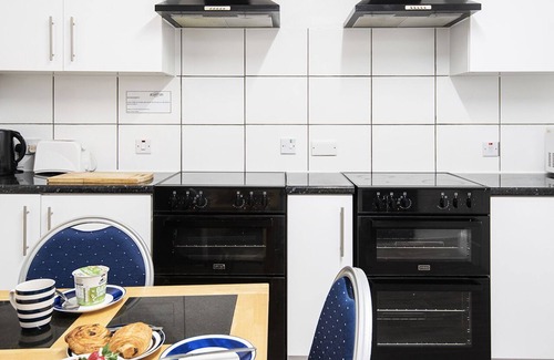 Taunton Hotel | Premium Single Ensuite at Royal Ashton Town House