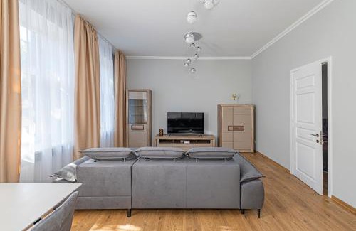 Old Town Apartment | Prestigious city center apartment with free parking by Polo Apartments