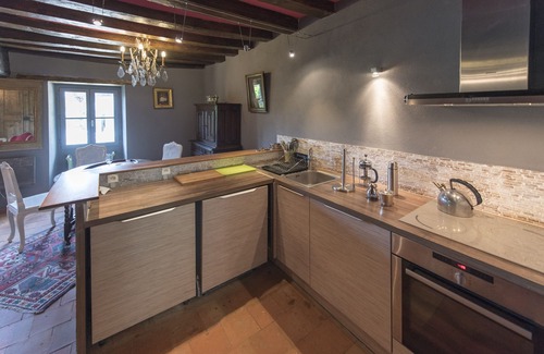 Chenehutte-Treves-Cunault House | pretty 18th century gite, bord de loire 10 km from SAUMUR