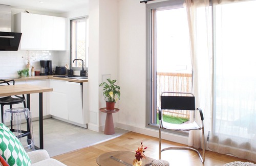 Quartier Sainte-Marguerite Apartment | Pretty 2 rooms of 46 m2 in the 11th