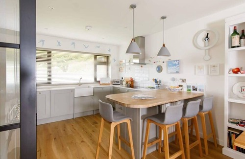 Bosham House | Pretty Coastal Home in Bosham, Close to Water