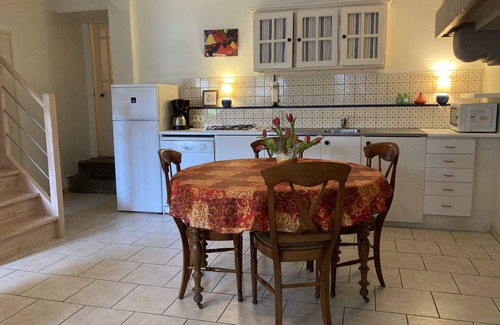 Melgven Cottage | Pretty cottage in a charming fifteenth century south finistere mansion