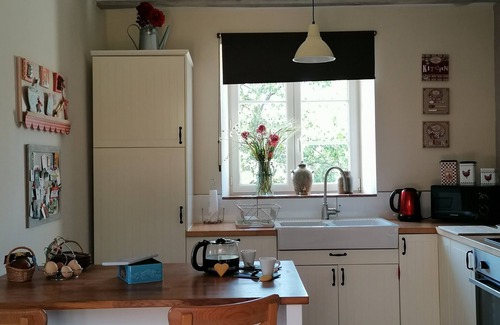 Lhomme Cottage | Pretty gite in peaceful hamlet, by La Chartre-sur-le-Loir, Vallée du Loir