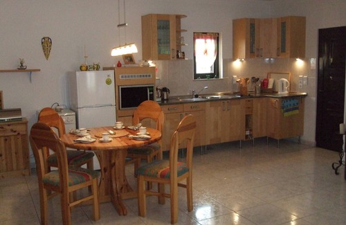 Castro Marim House | Pretty holiday home with pool and garden for the whole family from 2 to 8 pax