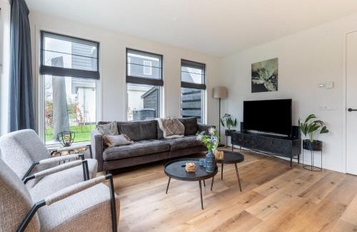 De Koog House | Pretty Holiday Home in De Koog Texel with Garden