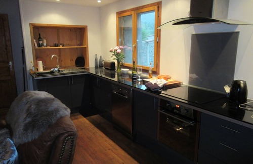Puilaurens House | Pretty house in Medieval village with castle views