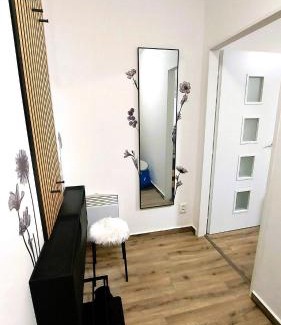 Neratovice Apartment | Pretty private Apartment U LABE, self-service check-in 24 l 7