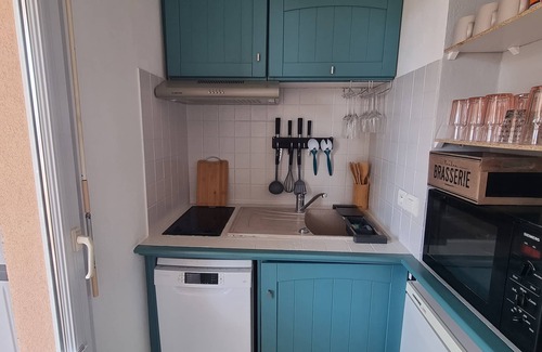 Frejus Apartment | PRETTY STUDIO quiet, well located for the beaches of St Raphael and Frejus