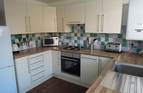 Southsea Cottage | Pretty Victorian cottage (1860) in a charming setting, 15 min walk from seafront