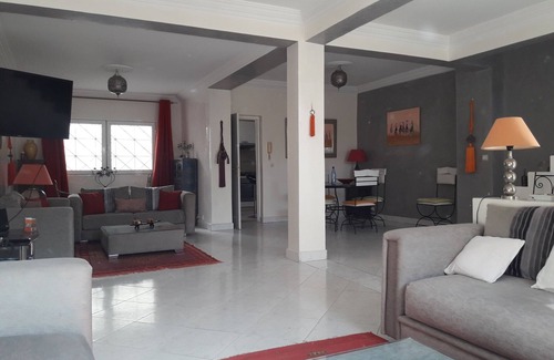 Cite Charaf House | PRETTY VILLA SUNNY ANY COMFORT RESIDENTIAL AREA NEAR THE CENTER - WIFI