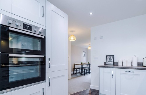 Chester House | Prime location/3Storey 5Bed Semi/Spacious/Driveway