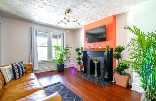 Short North House | Prime Location Top Rated Clean Parking Free!