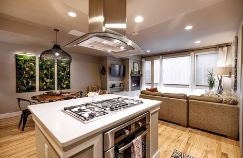 Highland House | Prime LoHi Location, Hot Tub, Private Roof Deck, Walkability
