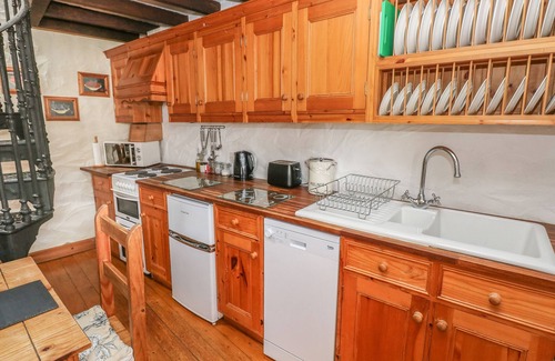 Milford Haven Cottage | Primose Cottage
