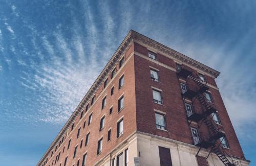 Thunder Bay Hotel | Prince Arthur Waterfront Hotel & Suites