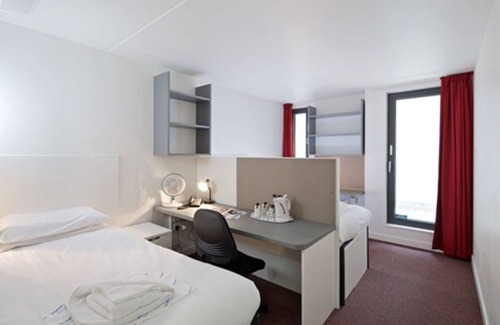 Knightsbridge and Belgravia Bed & Breakfast | Princes Gardens