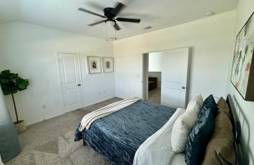 Stony Ridge North Apartment | Pristine Location- COTA, TESLA, Airport