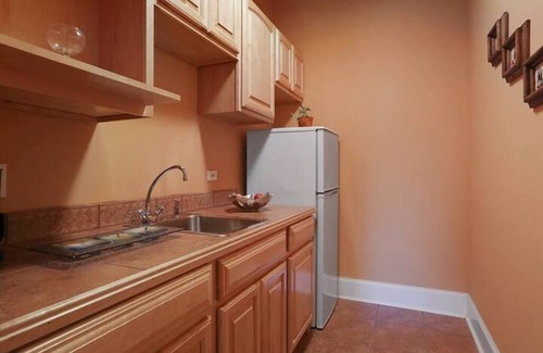 Bonnabel Place House | Privacy in 2nd floor near Historic New Orleans