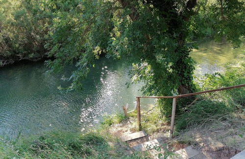 Villeseque-des-Corbieres Apartment | Private River Swimming with stunning views and hot tub