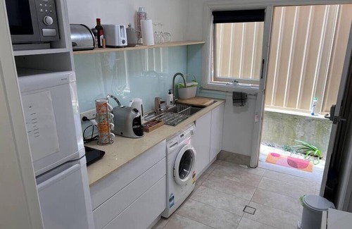 Maroubra Apartment | Private 1 bedroom apartment near beach and shops