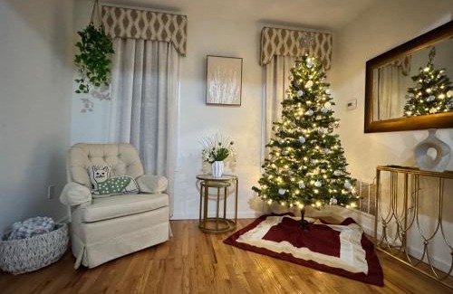 Elizabeth Apartment | Private 1st floor Apartment - Only 5 min Away from Newark Airport and 30 min to NYC