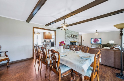 Blakeslee House | Private 22 Acres, Heated Pool Spa, Hot Tub, Game Room, Pool Table, Near Slopes