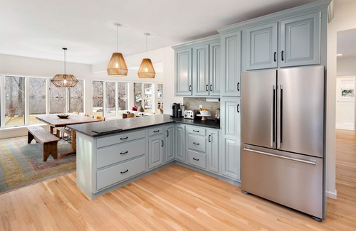 South Salem House | Private 5 bedroom lake front residence