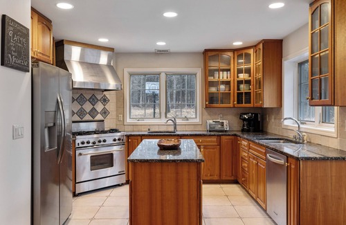 Chester Villa | Private 9BR Estate w/Pool, Hot Tub & Scenic Views!