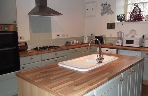 Shepton Mallet House | Private Annex to Manor Sleeps 6