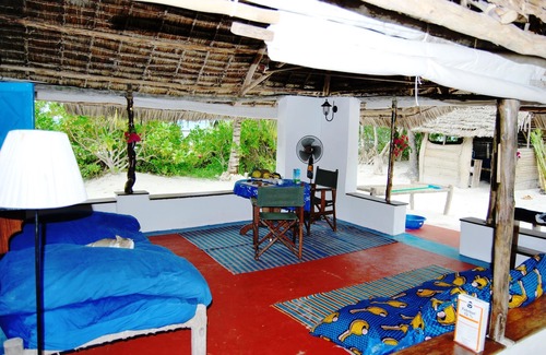 Mnemba Villa | PRIVATE BEACH Bungalow ZERO MIN BEACH 1 doubl bed in bedroom + 2 in sitting room