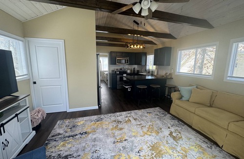 Crossville Apartment | Private Barndominium Guest House
