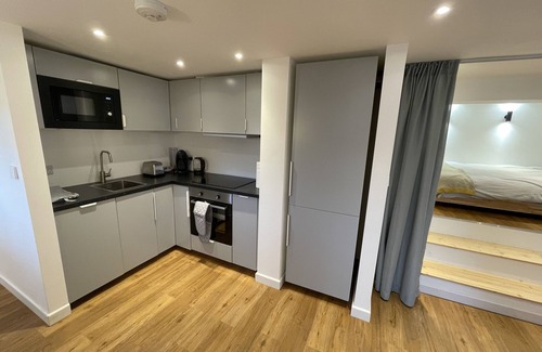 Saltdean Apartment | Private Brand New Coastal Garden Flat