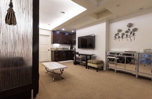 Pasadena House | Private Bungalow @ 5 Stars Resort 1 room 1 bath luxury suite with parking