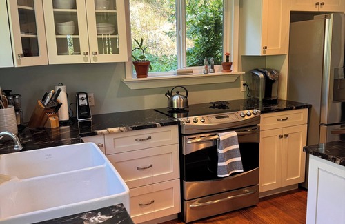 Metchosin Cottage | Private cabin with Hot Tub! close to lake, beaches, trails and king size bed.