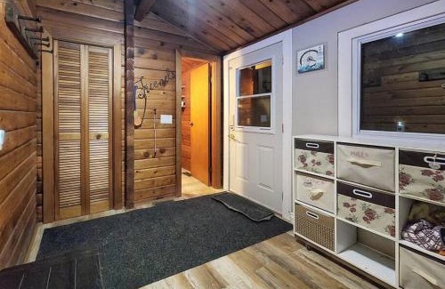 Mono Ski Chalet | Private Camping in Mono