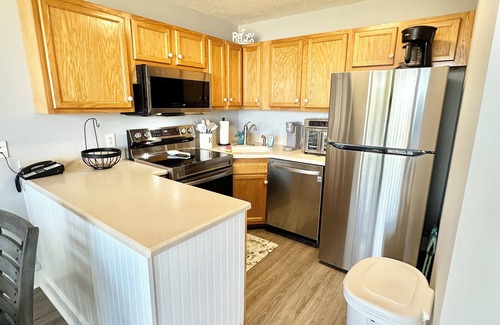 Wilmington Beach Apartment | Private Carolina Beach Retreat with Ocean Views!