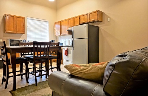 Pinnacle Peak House | Private & Comfortable: full kitchen, basic breakfast, and beautiful scenery