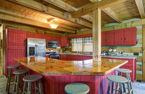 Mohawk Cabin | Private country cabin with all the amenities. Inground pool & stocked fish ponds