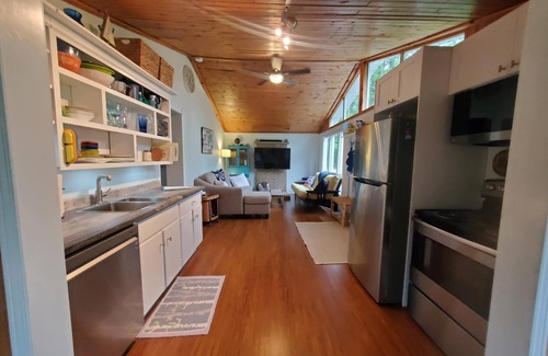 Turkey Point Cottage | Private, cozy and steps from the beach!