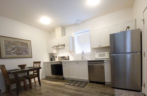 Regional District of Nanaimo House | Private Cozy Comfy 1BR Suite
