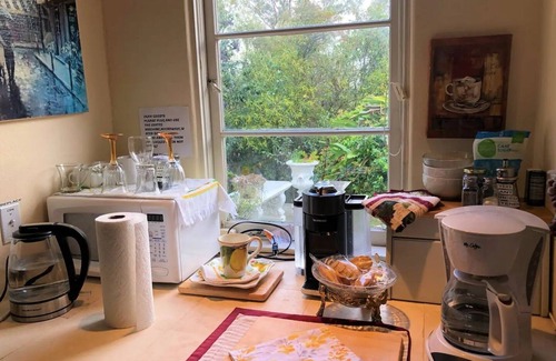 Monte Sereno Apartment | Private Cozy suite in Los Gatos -Saratoga walking distance to downtown.