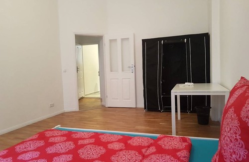 Neukoelln Resort | Private room ∙ 1 bedroom ∙ 1 guest