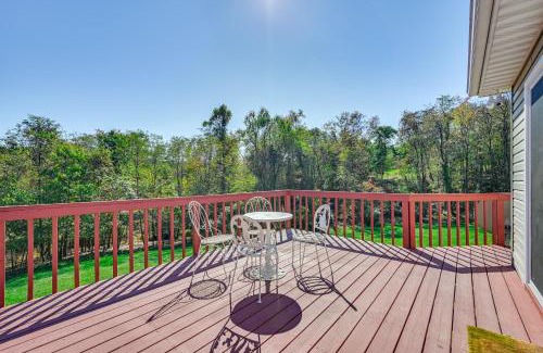 Berkeley Springs House | Private Deck Berkeley Springs Getaway!