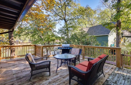 Rockwell House | Private Dock and Deck Lakefront Hot Springs Home!