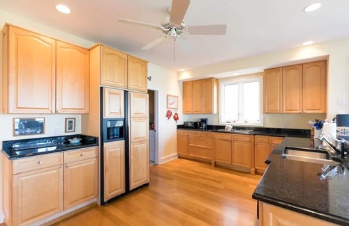 Ogden House | Private dock on the Waterfront “Maison Blanc": ICW/Figure 8: sleeps 10